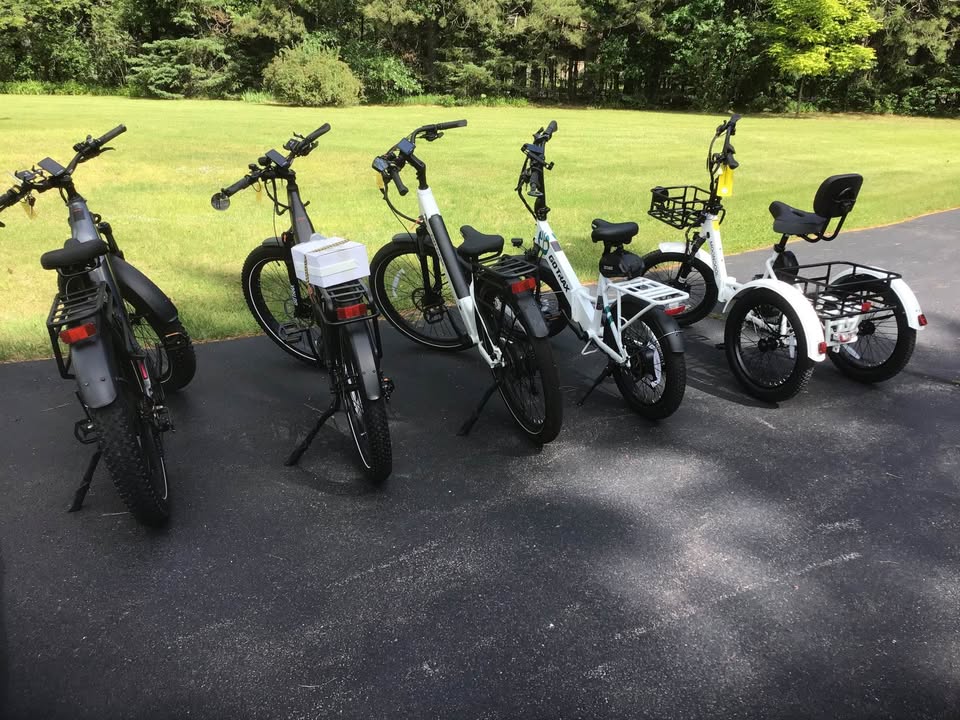 RW E-Bike Sales inventory lined up on the driveway